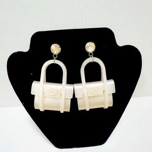 Purse Pierced Purse Large Crème color earrings